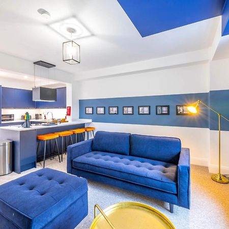 Skyfall With Free Parking For Families & Business By Prescott Apartments Bristol Buitenkant foto
