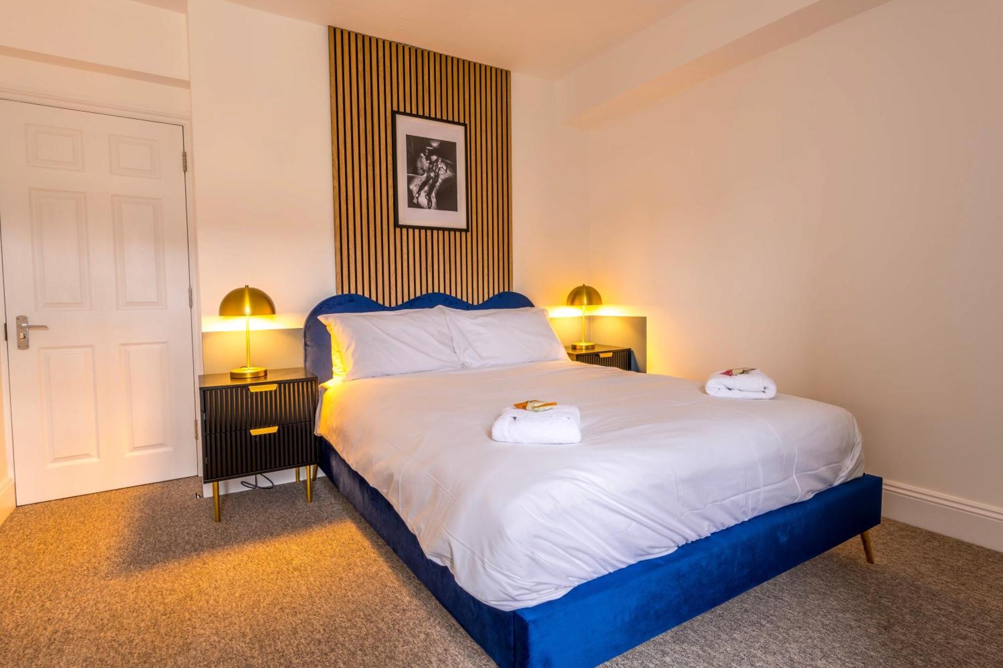 Skyfall With Free Parking For Families & Business By Prescott Apartments Bristol Buitenkant foto