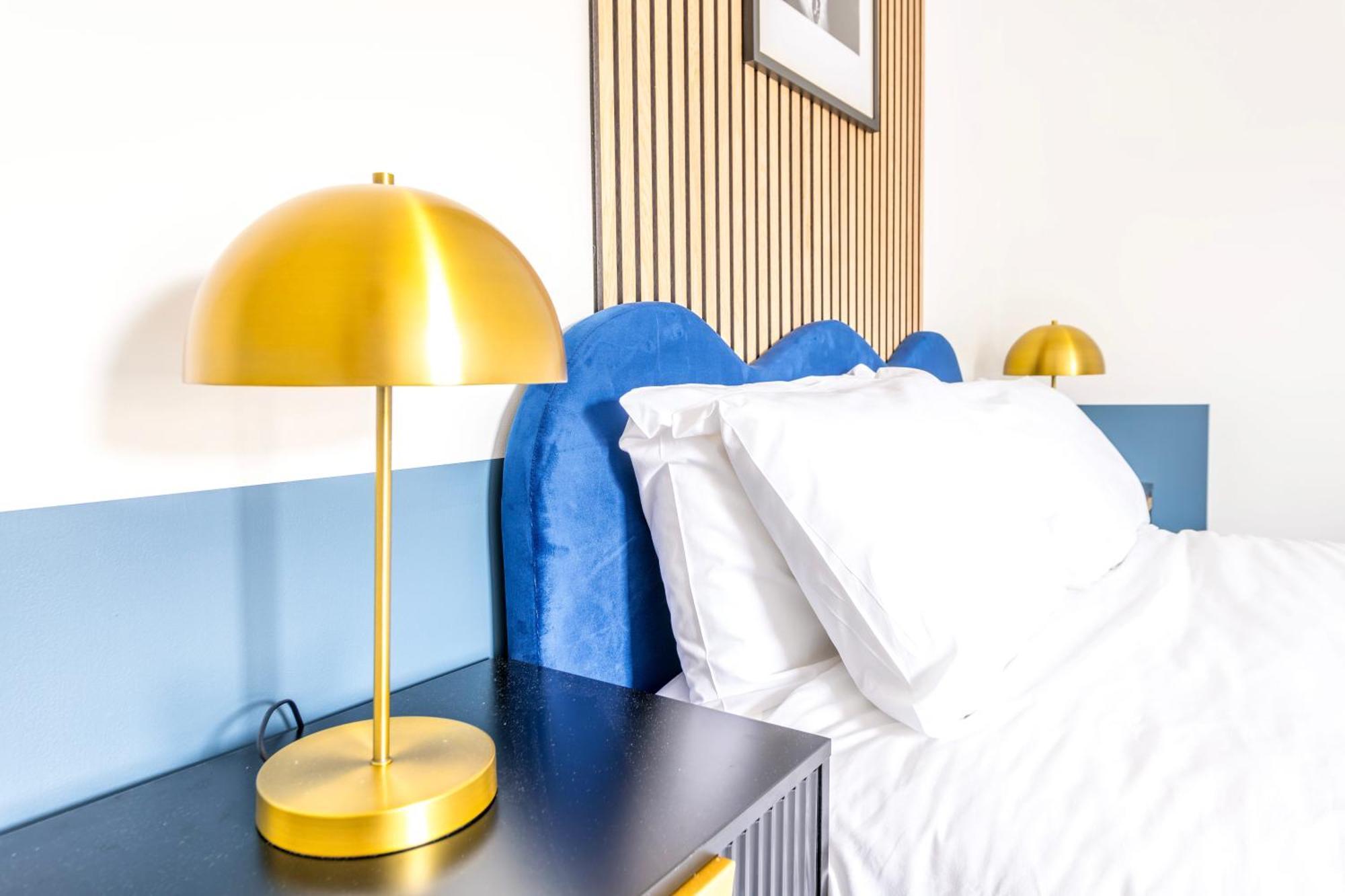 Skyfall With Free Parking For Families & Business By Prescott Apartments Bristol Buitenkant foto