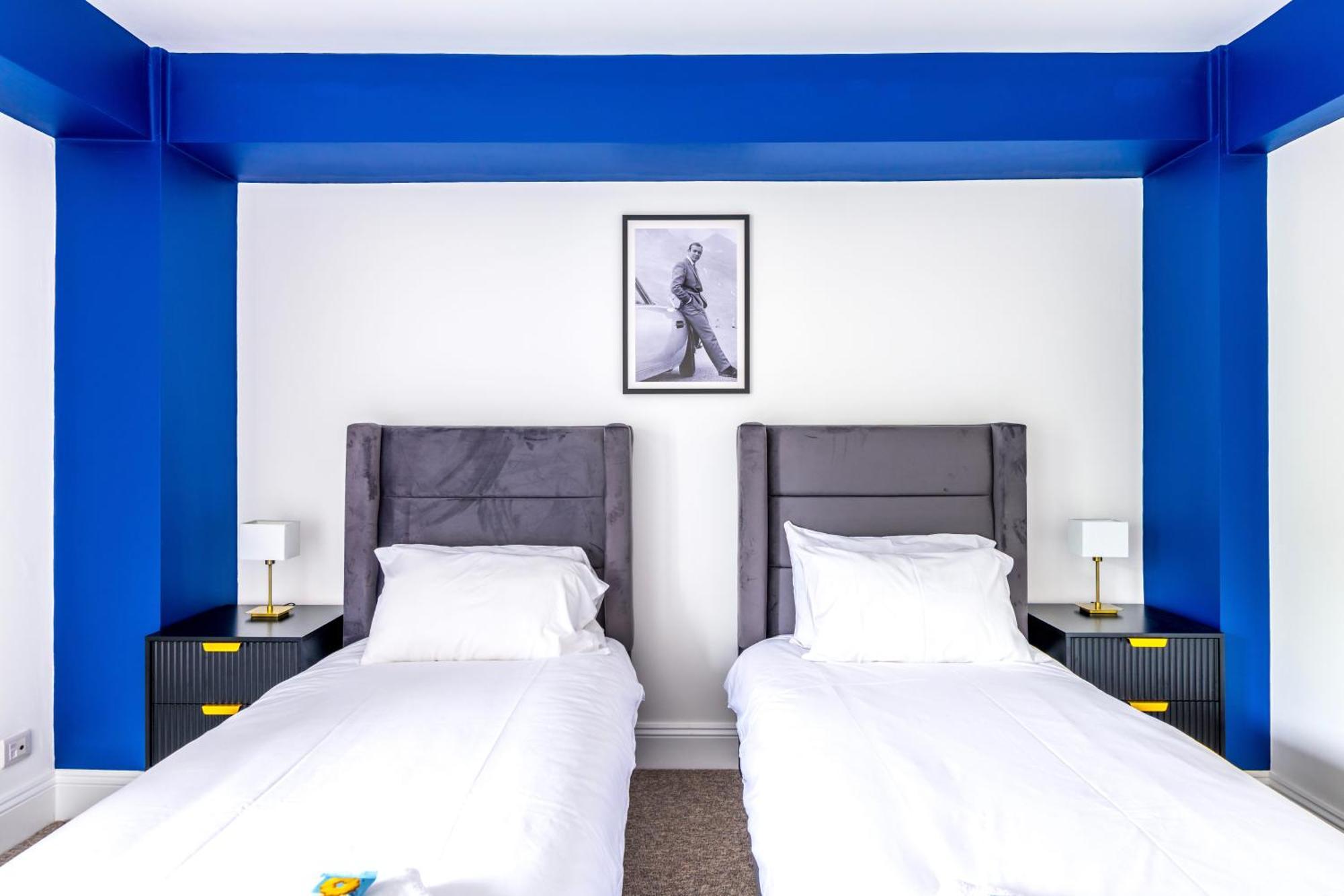 Skyfall With Free Parking For Families & Business By Prescott Apartments Bristol Buitenkant foto