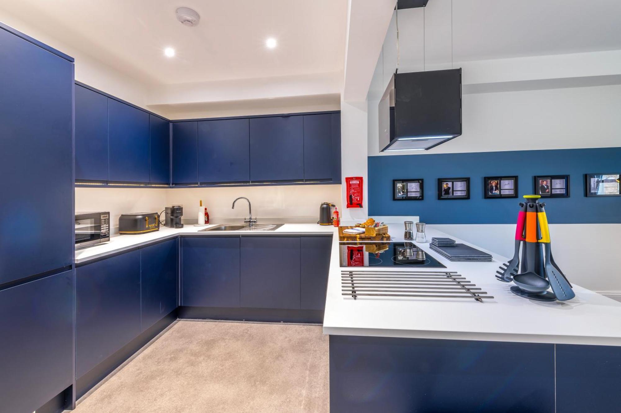 Skyfall With Free Parking For Families & Business By Prescott Apartments Bristol Buitenkant foto