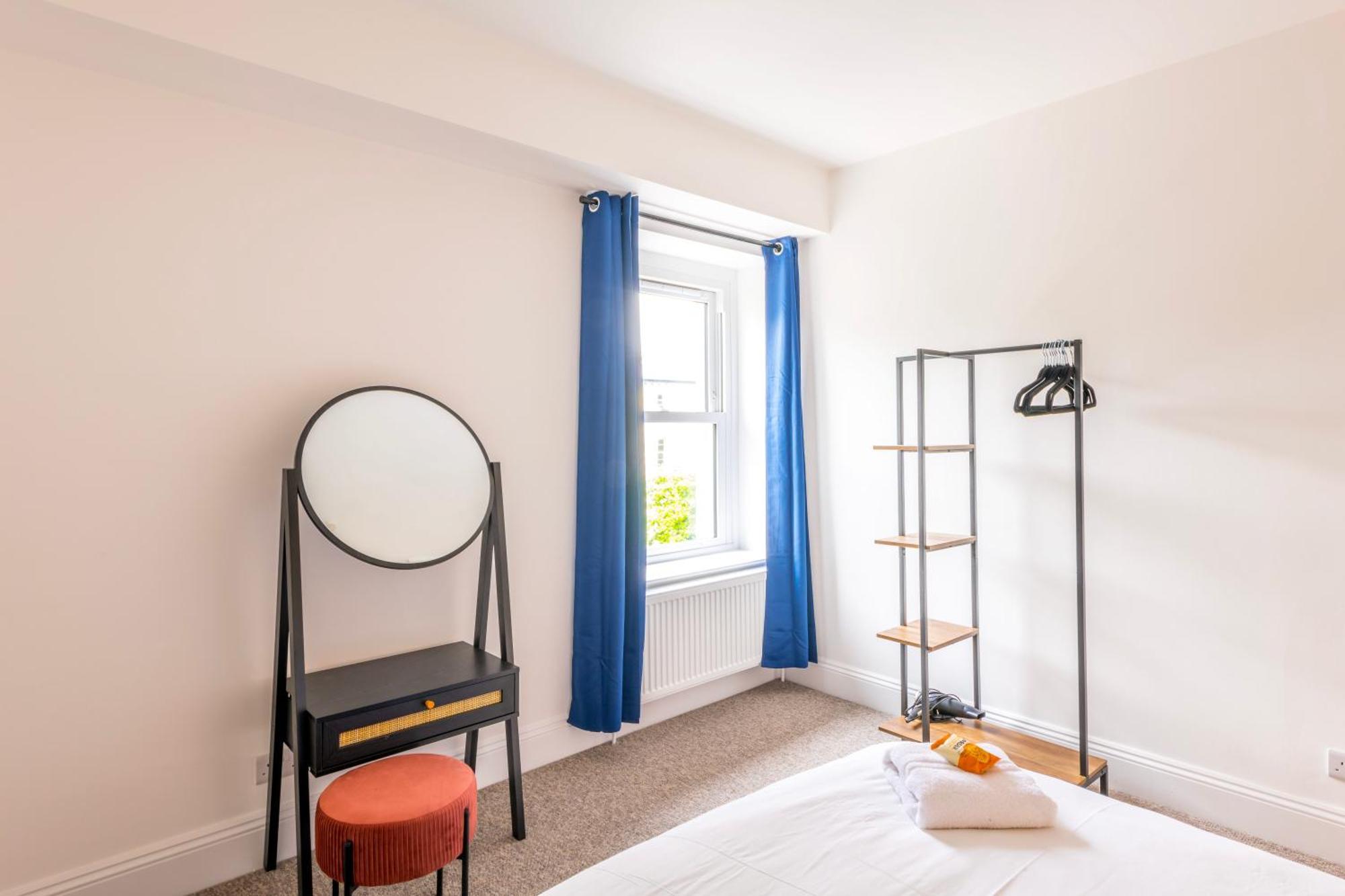 Skyfall With Free Parking For Families & Business By Prescott Apartments Bristol Buitenkant foto